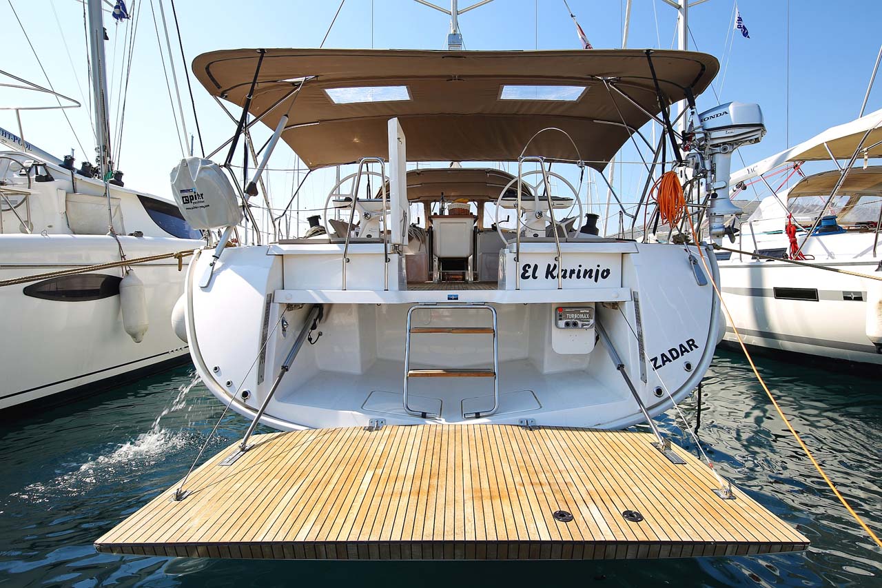Bavaria Cruiser 56  Top image
