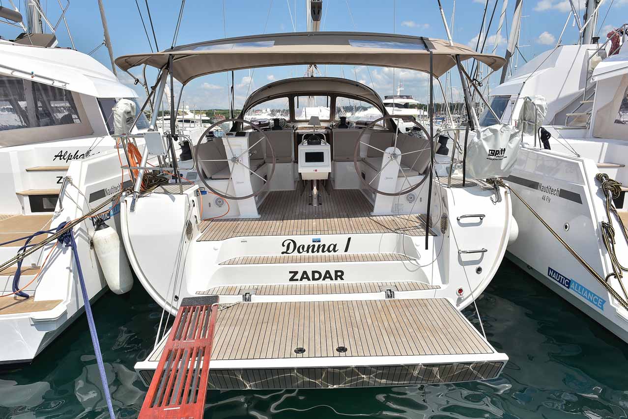 Bavaria Cruiser 51  Top image