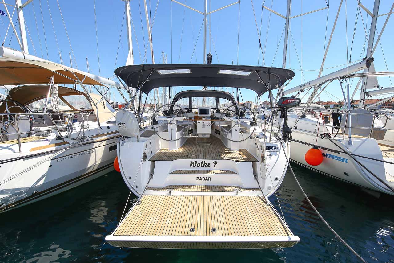 Bavaria Cruiser 45  Top image