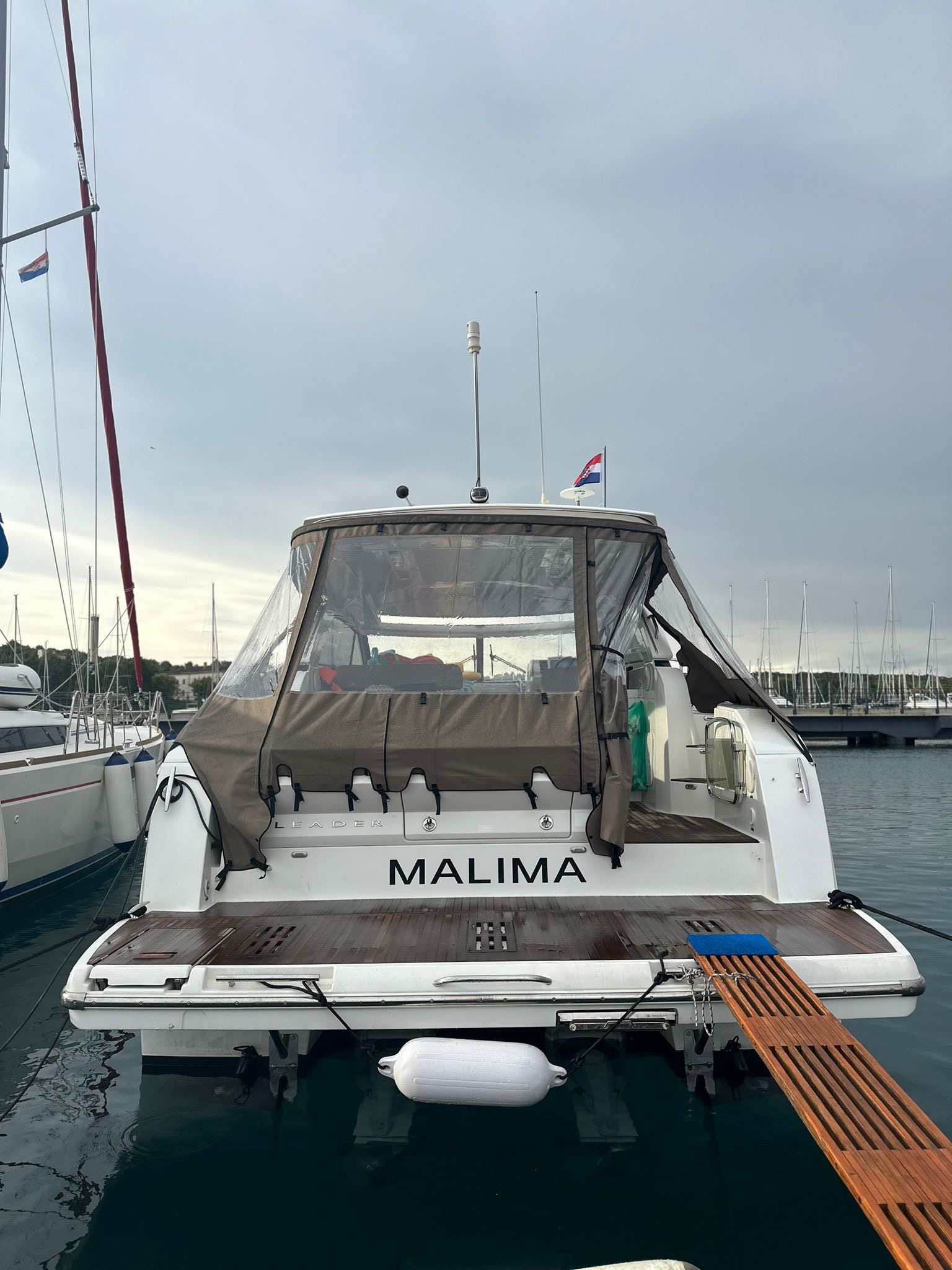 Leader 40, Foto 3