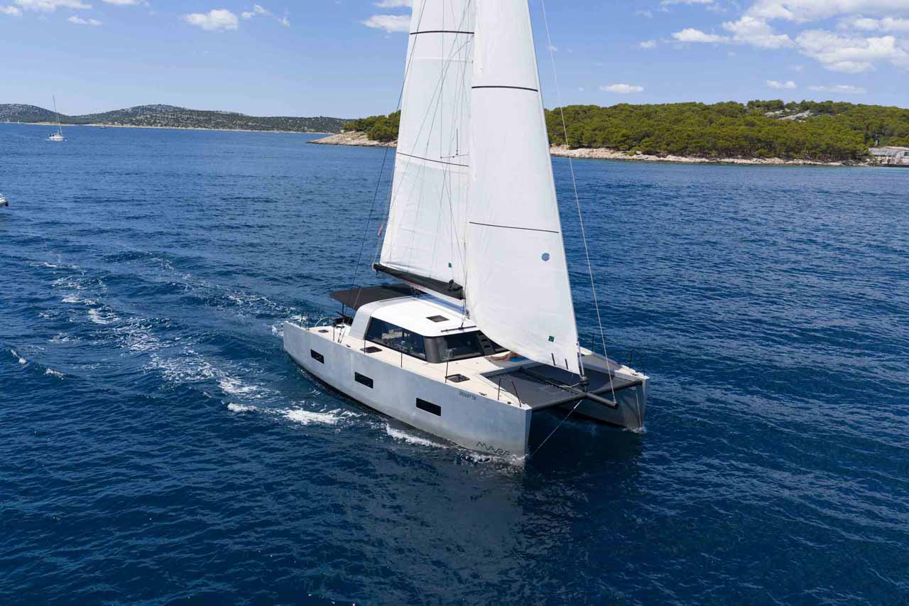 Vaan R4 Electric Top image
