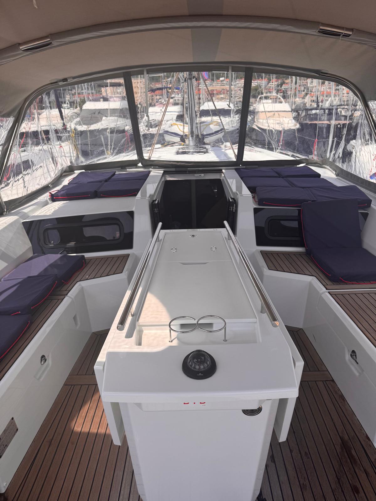 Oceanis 46.1 Tria, Foto 4
