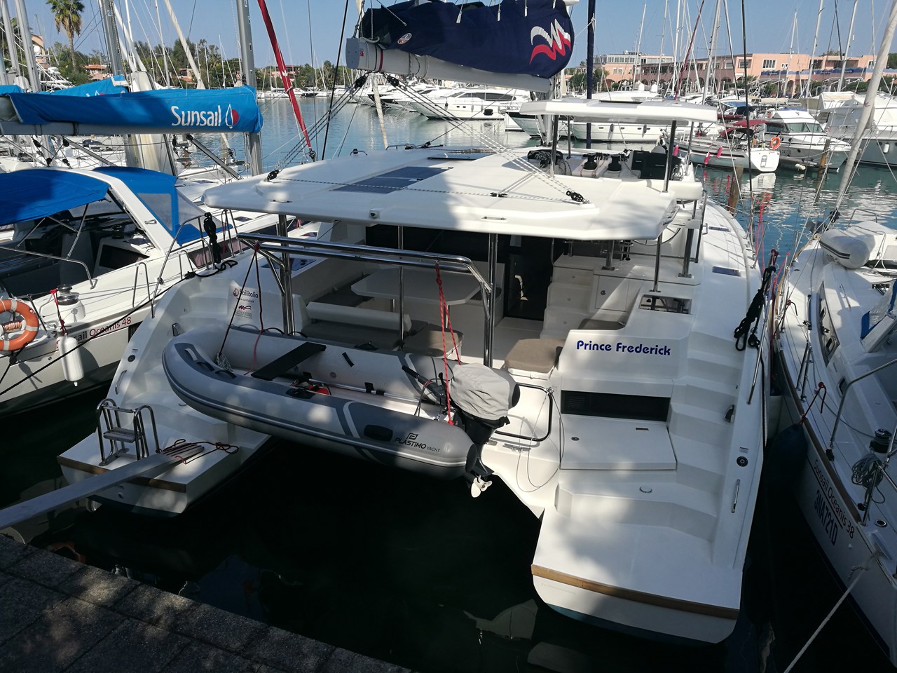 Leopard 45 (4 Cab) „Prince Frederick“ als Charteryacht