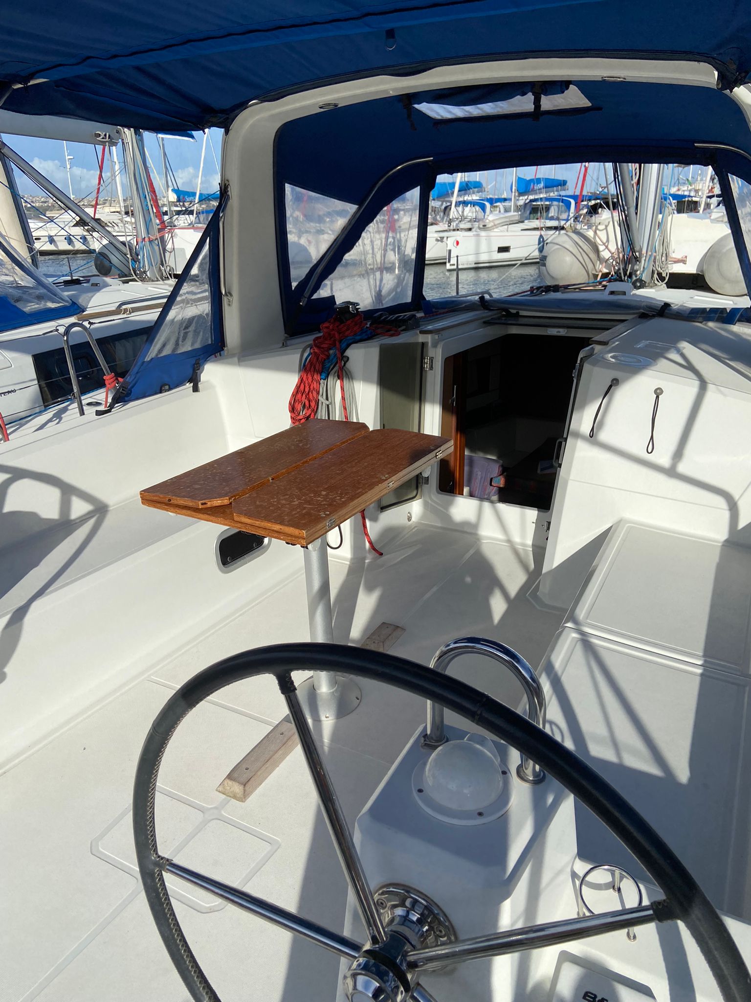 Oceanis 38, Foto 4