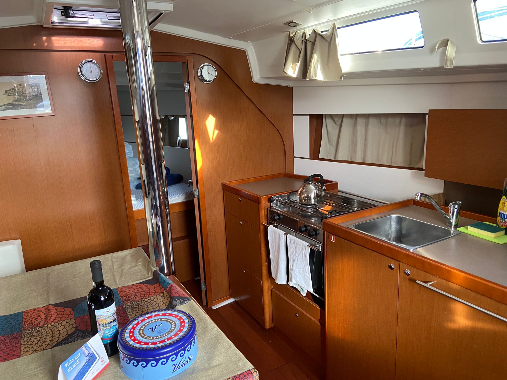 Oceanis 38, Foto 5