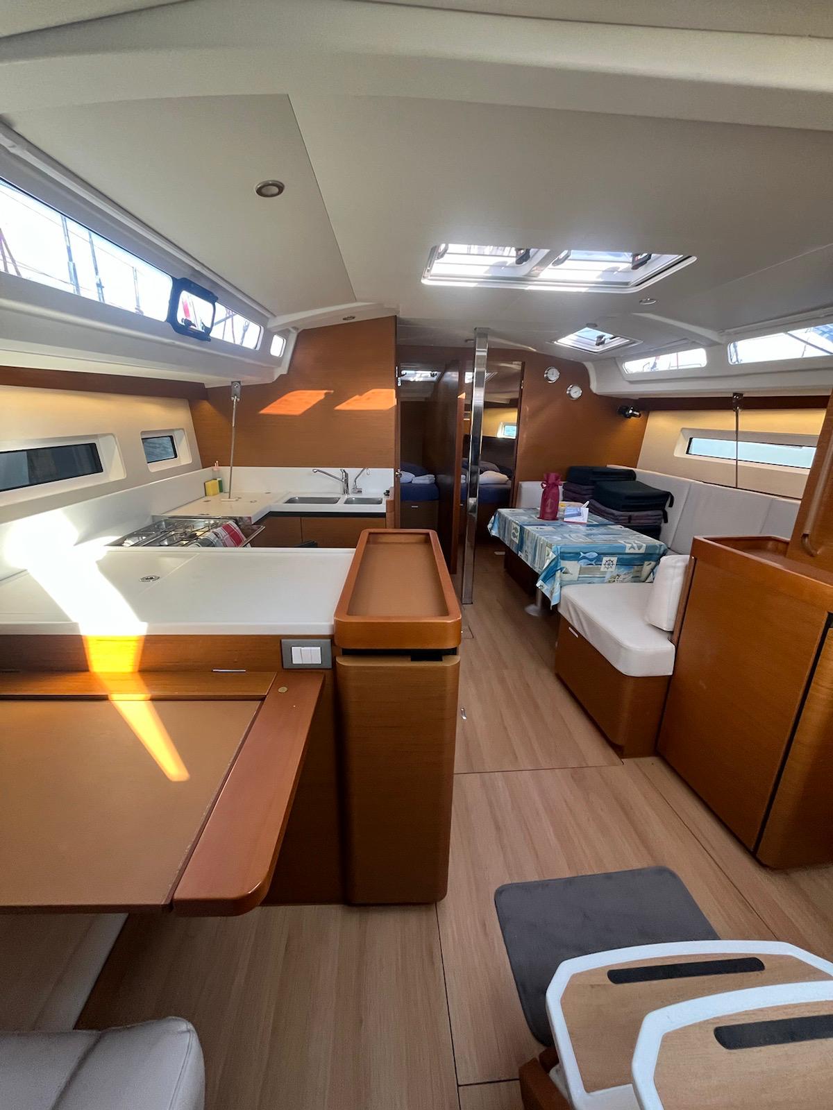 Sun Odyssey 440 Maryann, Foto 3