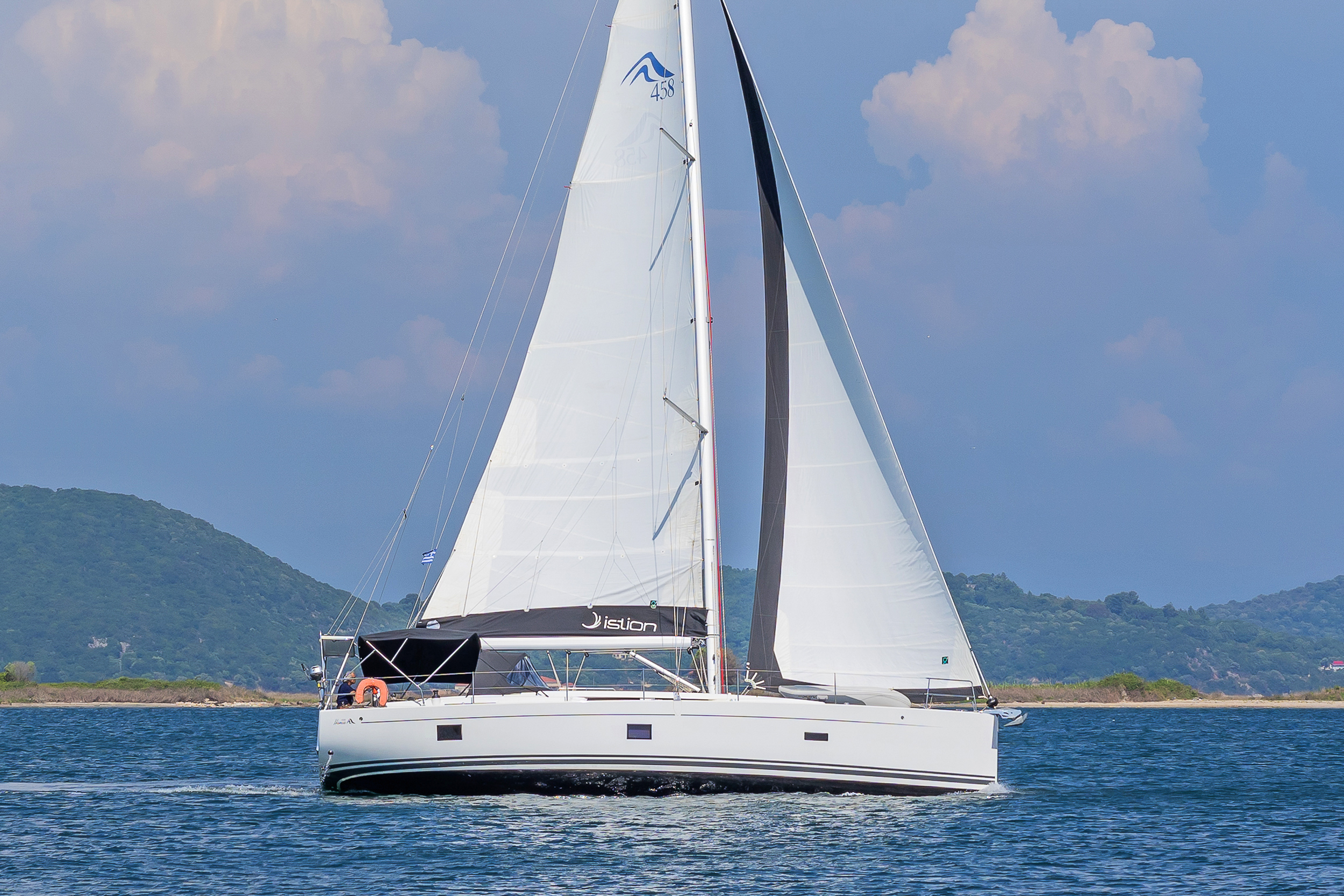 Hanse 458 (4cab/2wc) „Euphoria“ als Charteryacht