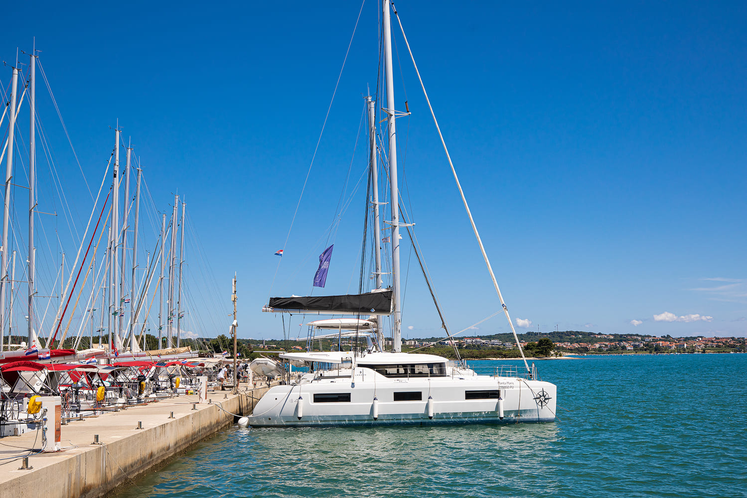 Lagoon 46 (4+2cab) „Manta Maris“ als Charteryacht