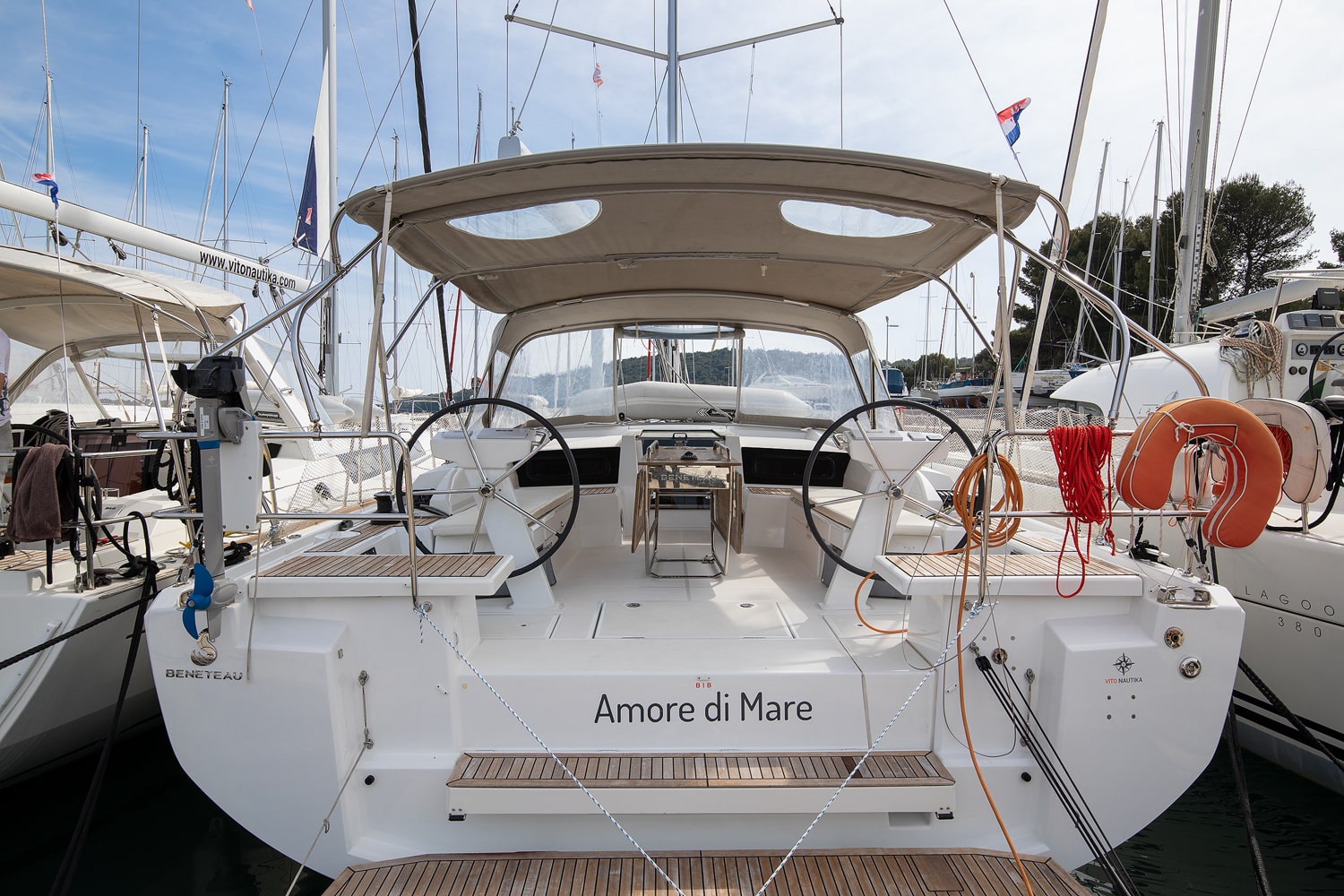 Oceanis 46.1 (5cab/3wc) „Amore di Mare“ als Charteryacht