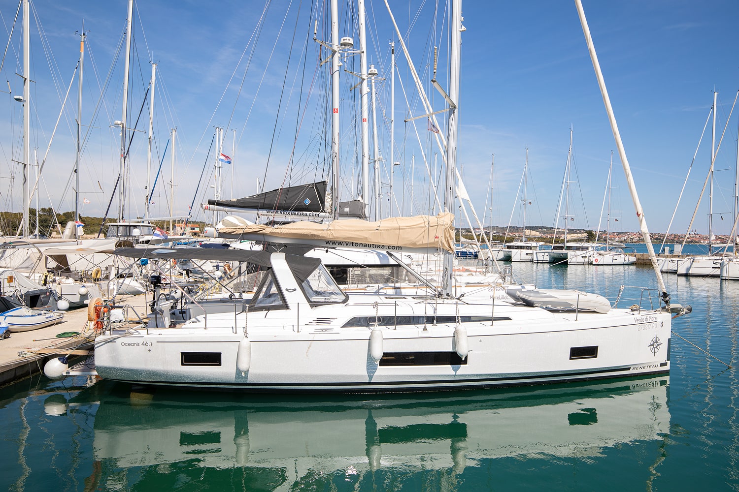 Oceanis 46.1 Vento di Mare, Foto 2