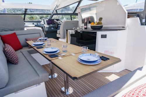 Bavaria SR36 Open Top Ostwind, Foto 5