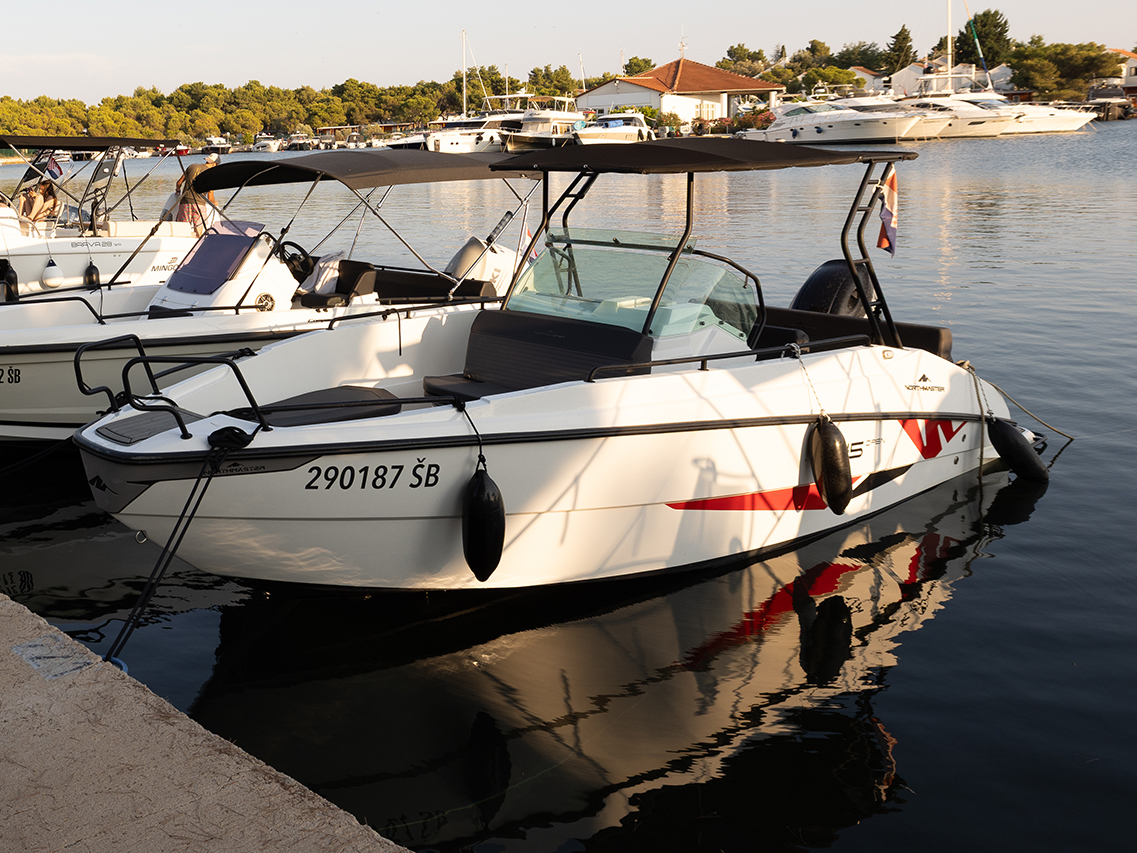 Northmaster 645 Open „NN2“ als Charteryacht