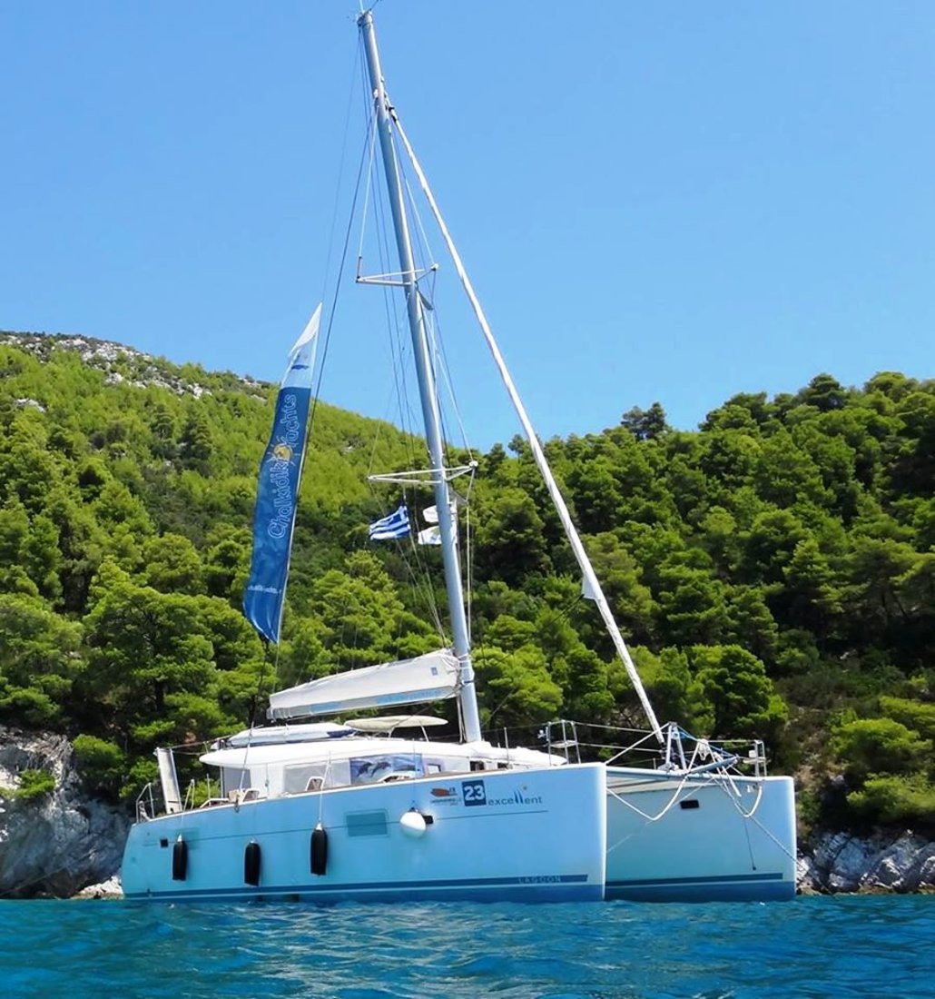 Lagoon 400 (4+2Cab/4WC) „Excellent“ als Charteryacht