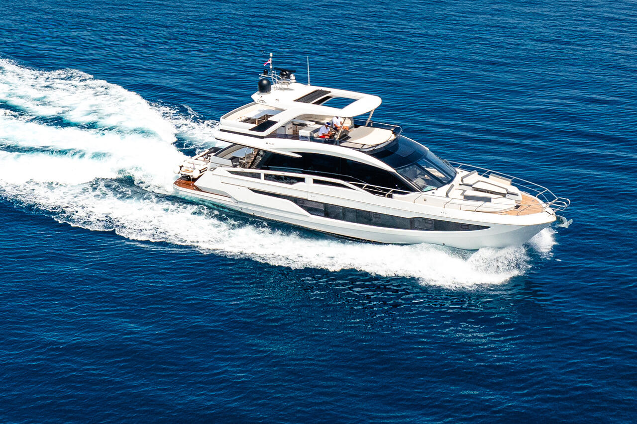 Galeon 640 Fly „FGstar“ als Charteryacht