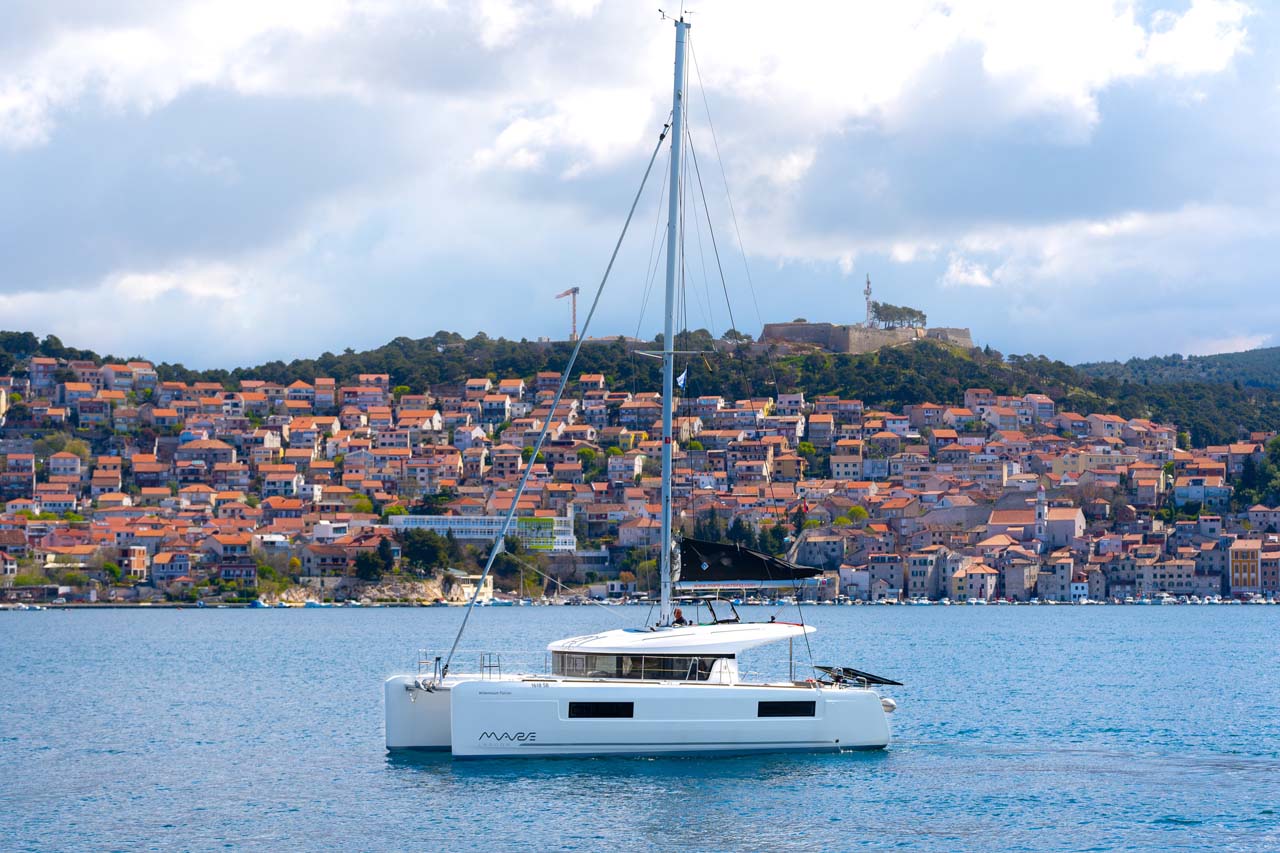 Lagoon 40 (3+2cab/2wc) „Millennium Falcon“ als Charteryacht