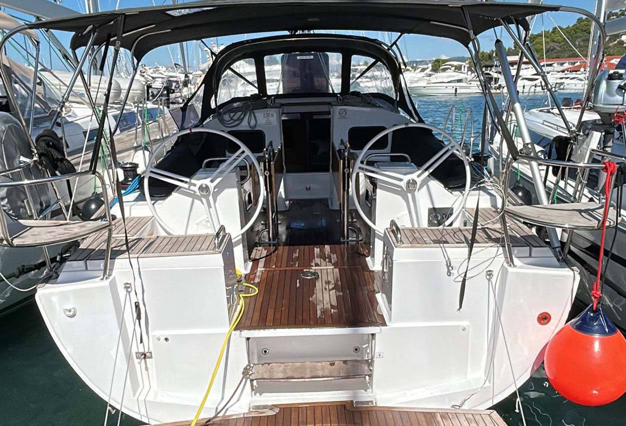 Elan Impression 45.1 (4cab) „Perun“ als Charteryacht