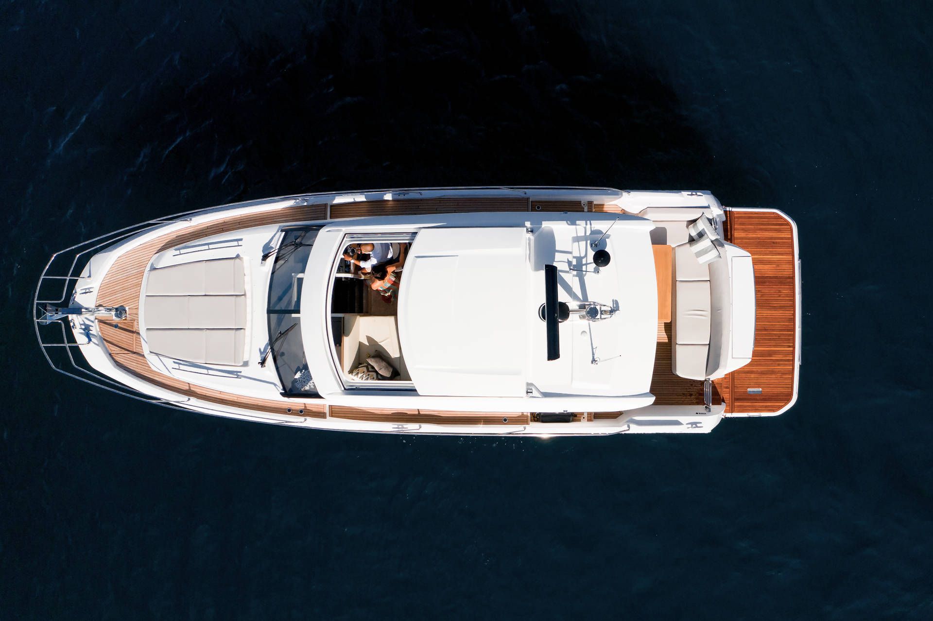 Prestige 420S „Majabell II“ als Charteryacht