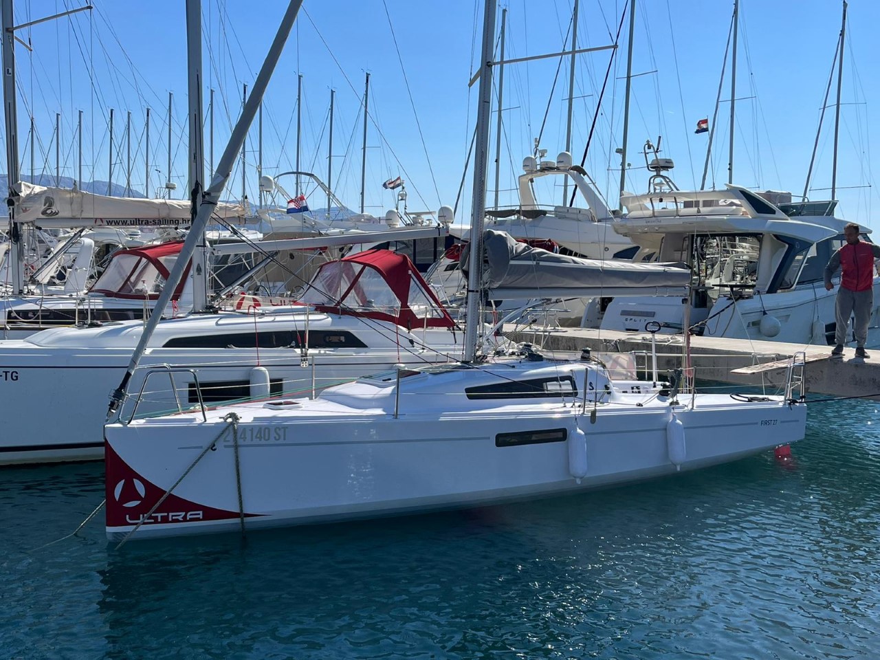 First 27 „Šuferina“ als Charteryacht