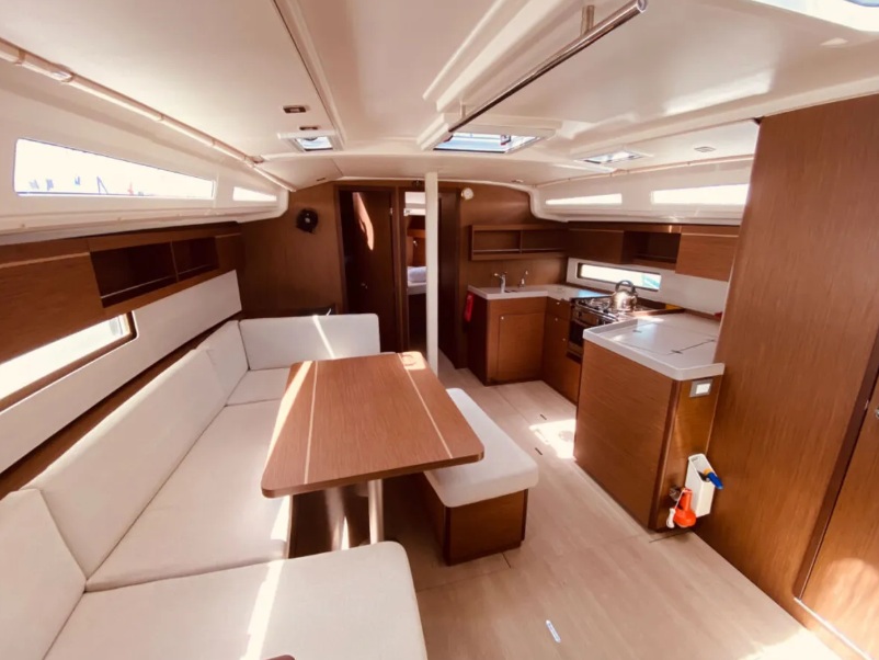 Oceanis 40.1, Foto 4
