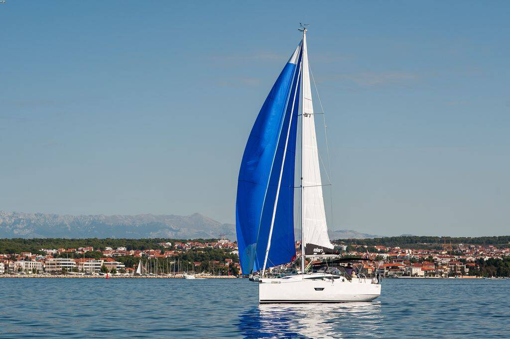Elan E4, Foto 2