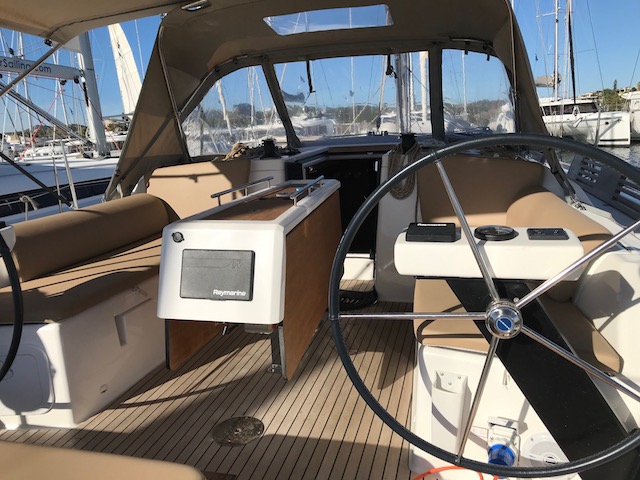 Dufour 390 Grand Large R2D2
