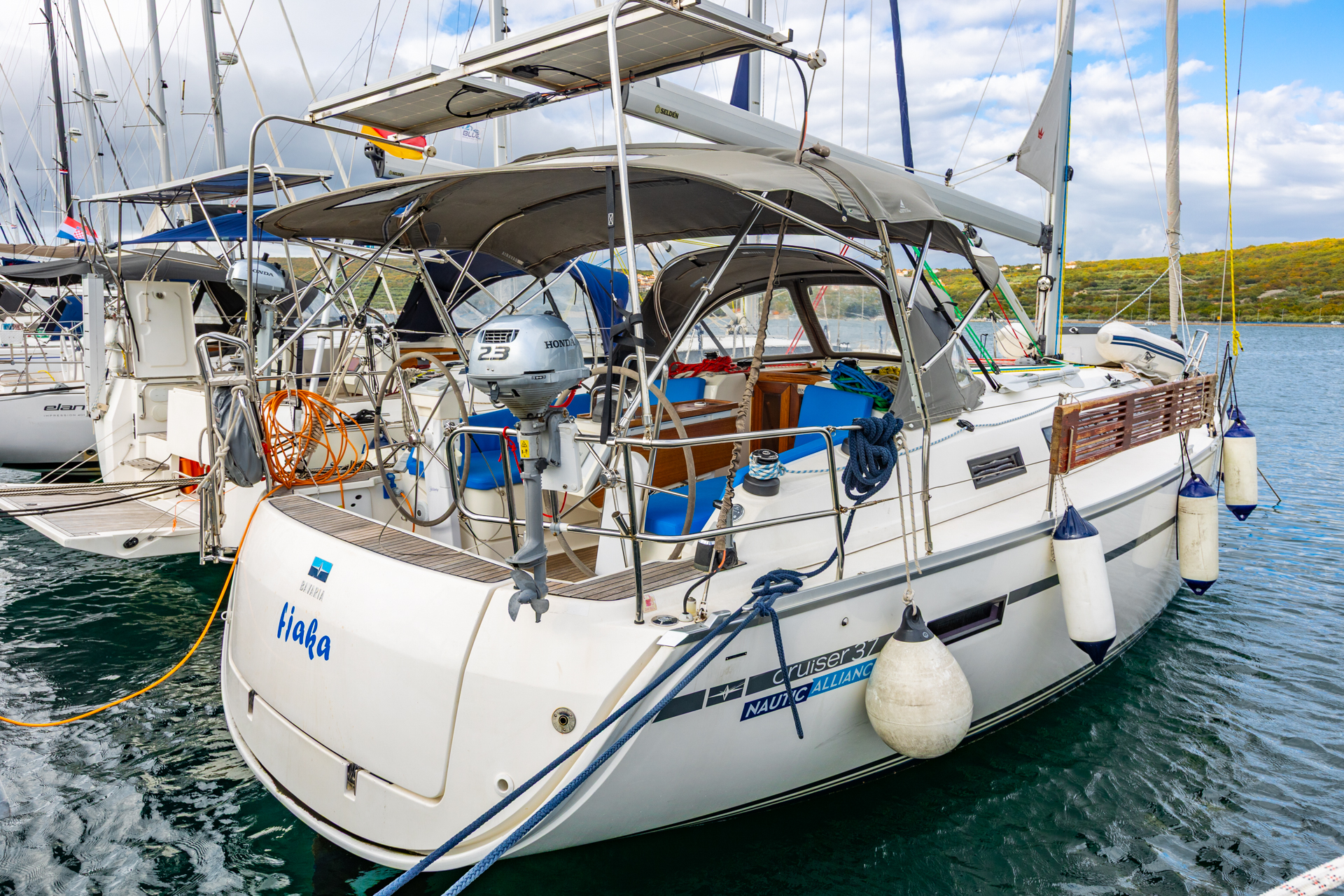 Bavaria Cruiser 37 Fjaka, Foto 3