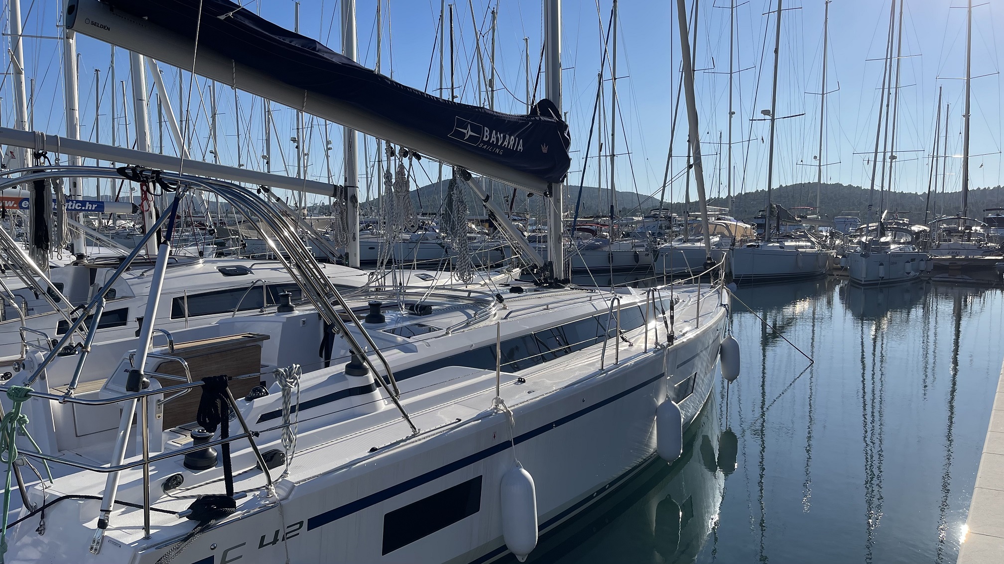 Bavaria C42 „Tatyana“ als Charteryacht
