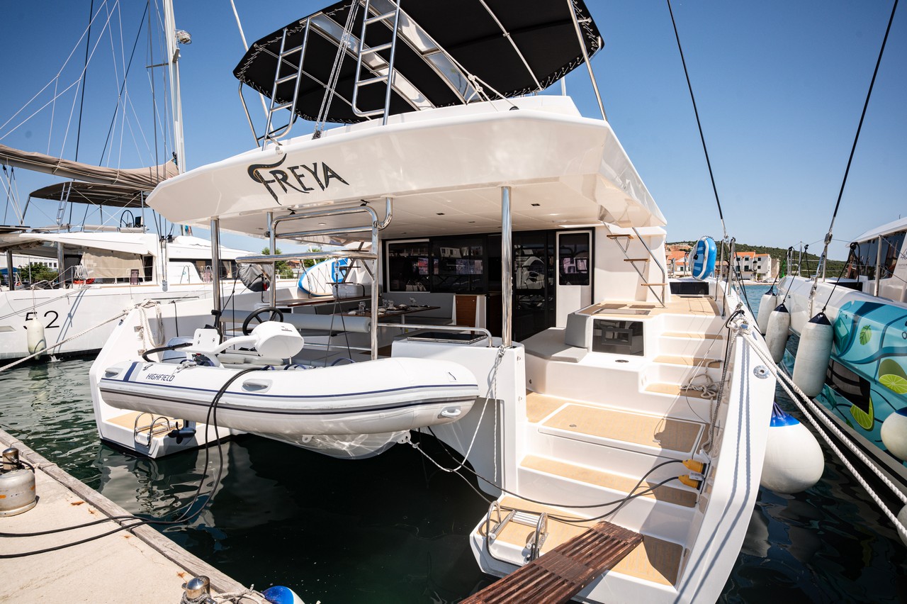 Dufour 48 Catamaran Freya