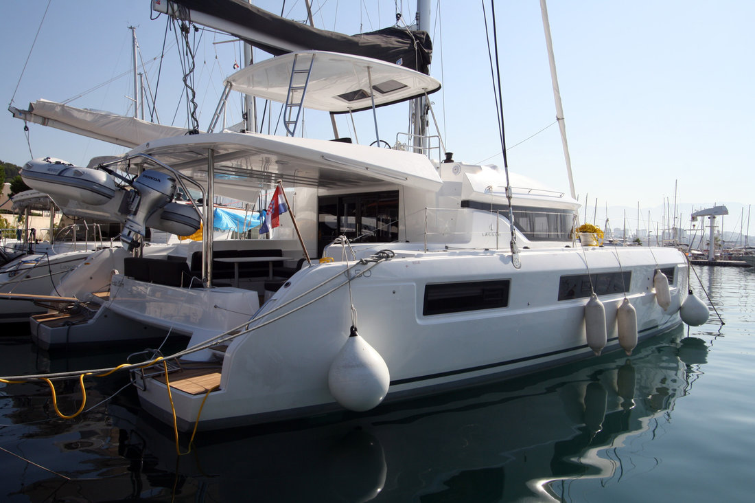 Lagoon 50 (6+1/5wc) „Princess Claire“ als Charteryacht