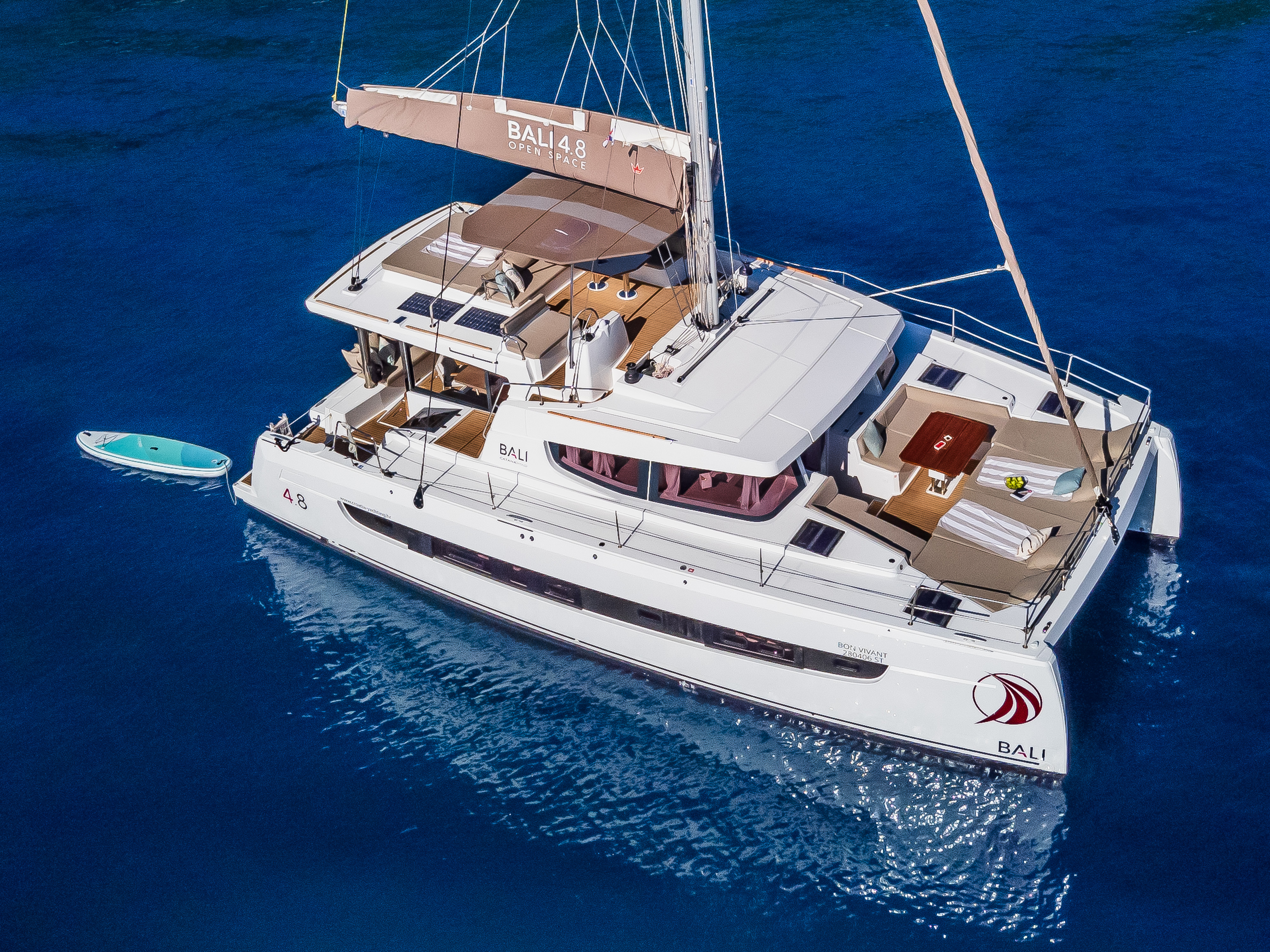 Bali 4.8 (6cab/6wc) „Bon Vivant“ als Charteryacht