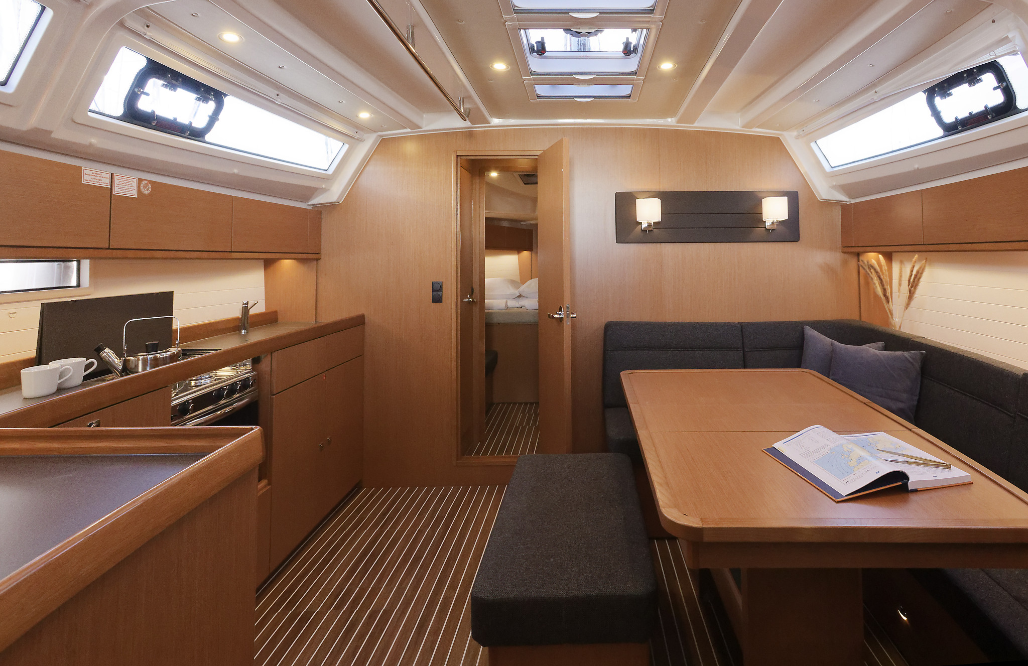 Bavaria Cruiser 46 (4 cab/3WC) „Val“ als Charteryacht