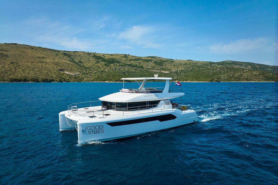 Leopard 53 „Good Vibes“ als Charteryacht