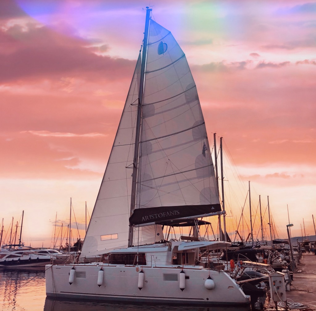 Lagoon 450 F (4+1cab) „Aristofanis“ als Charteryacht