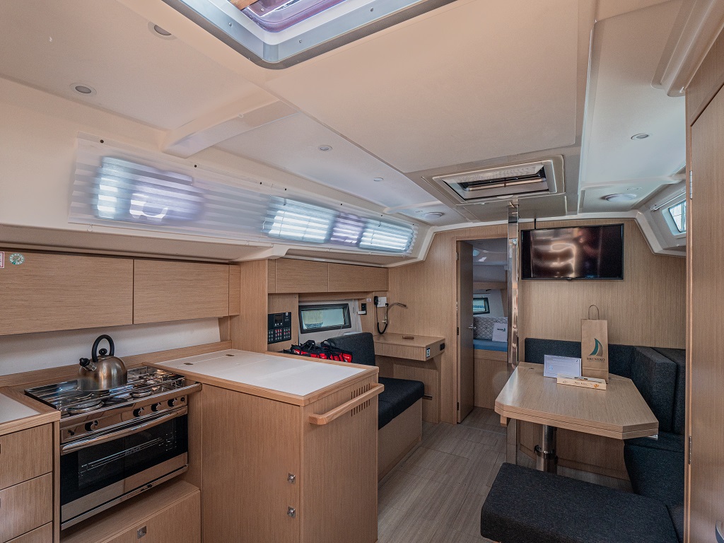 Bavaria C38, Foto 5