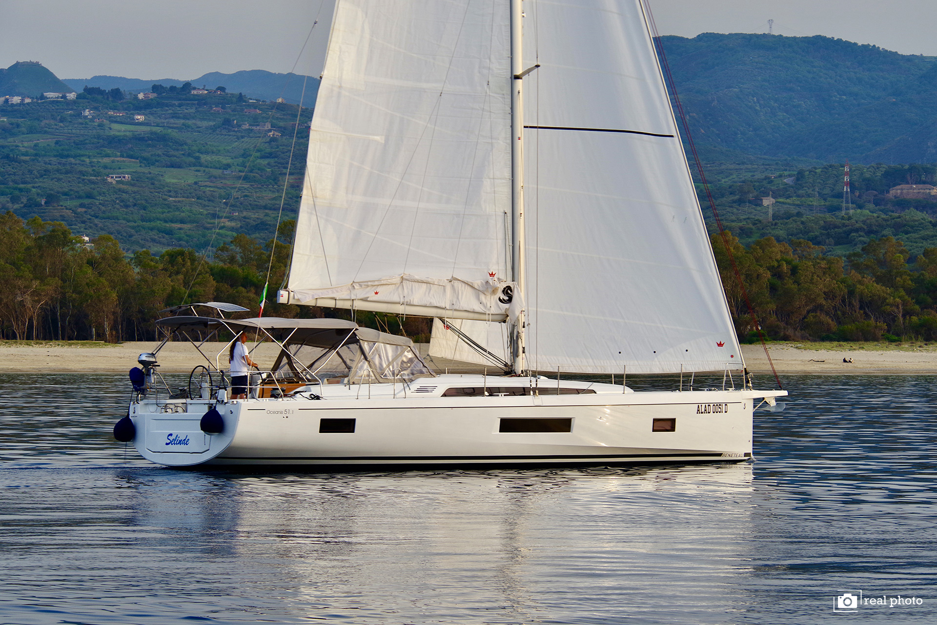 Oceanis 51.1 (5+1 cab, 3+1wc) „Selinde“ als Charteryacht