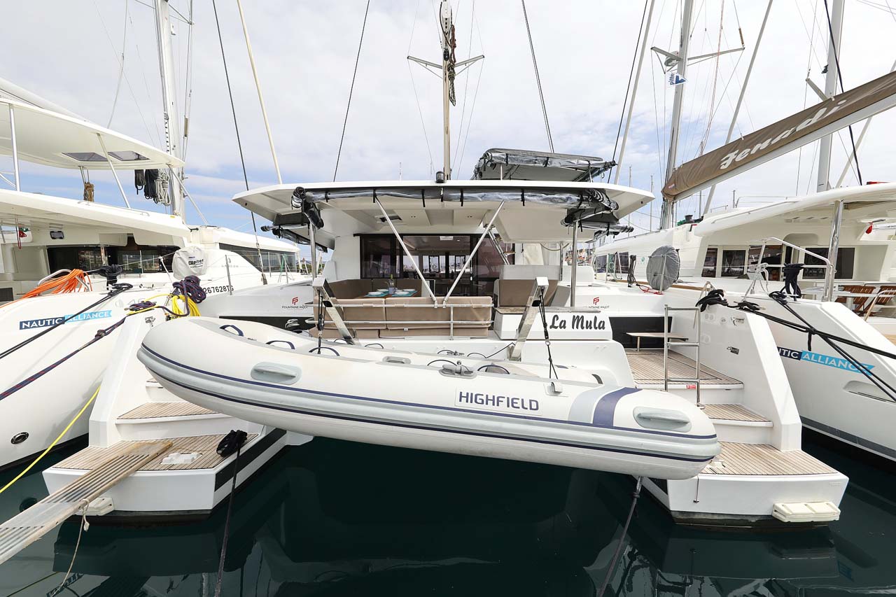 Astréa 42 (4+2cab) „La Mula“ als Charteryacht