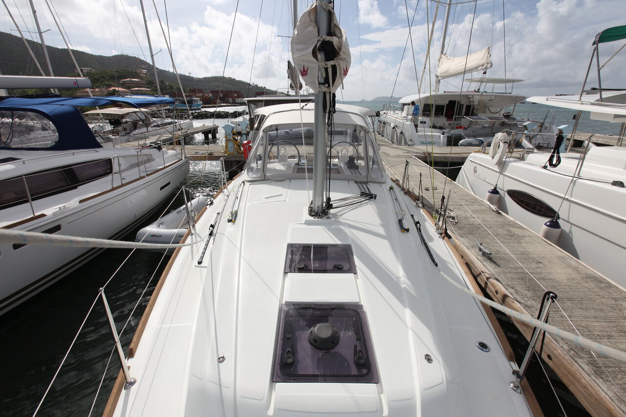 Oceanis 35.1 Cozmo, Foto 3