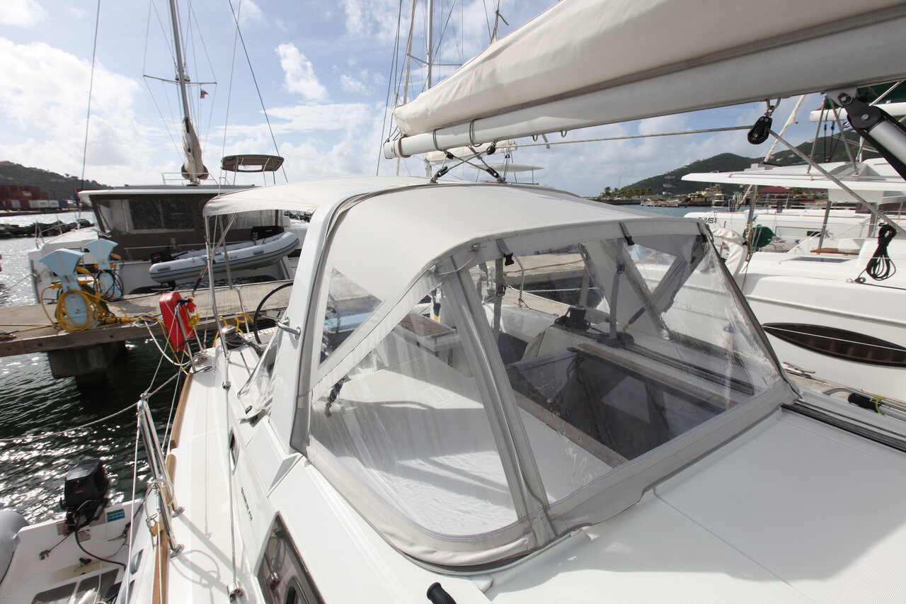 Oceanis 35.1 Cozmo, Foto 4