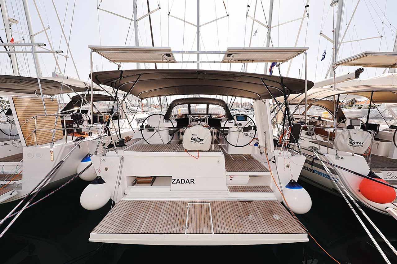 Dufour 520 Grand Large „Luna 77“ als Charteryacht