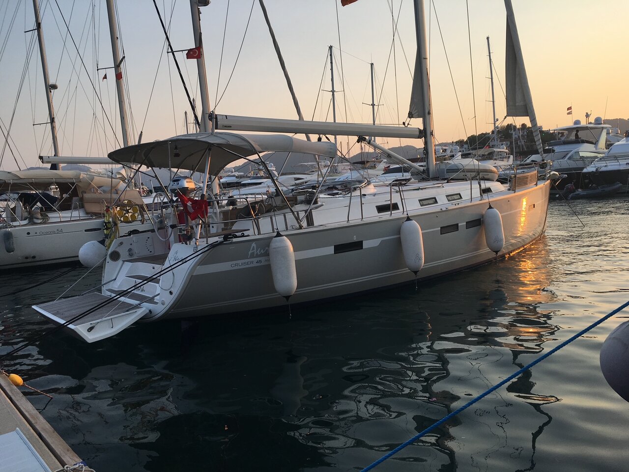 Bavaria Cruiser 45 „Aura 1“ als Charteryacht