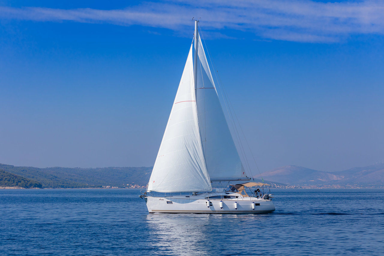 Elan 45 Impression „Anita“ als Charteryacht