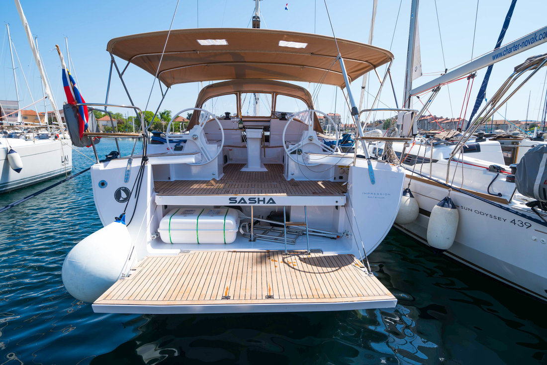 Elan 50 Impression (5+1cab/2WC) „Sasha“ als Charteryacht