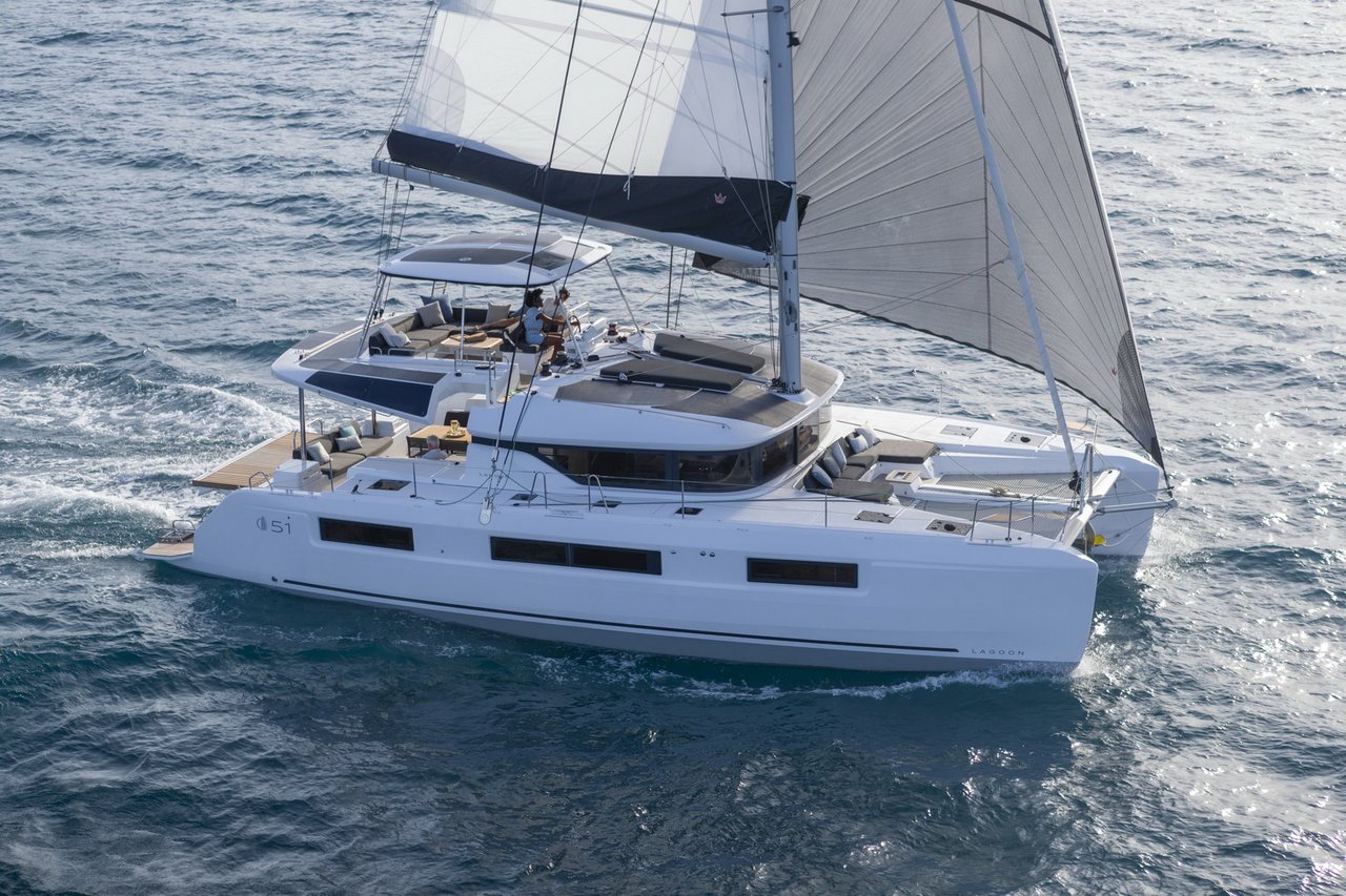 Lagoon 51 „Mythos“ als Charteryacht