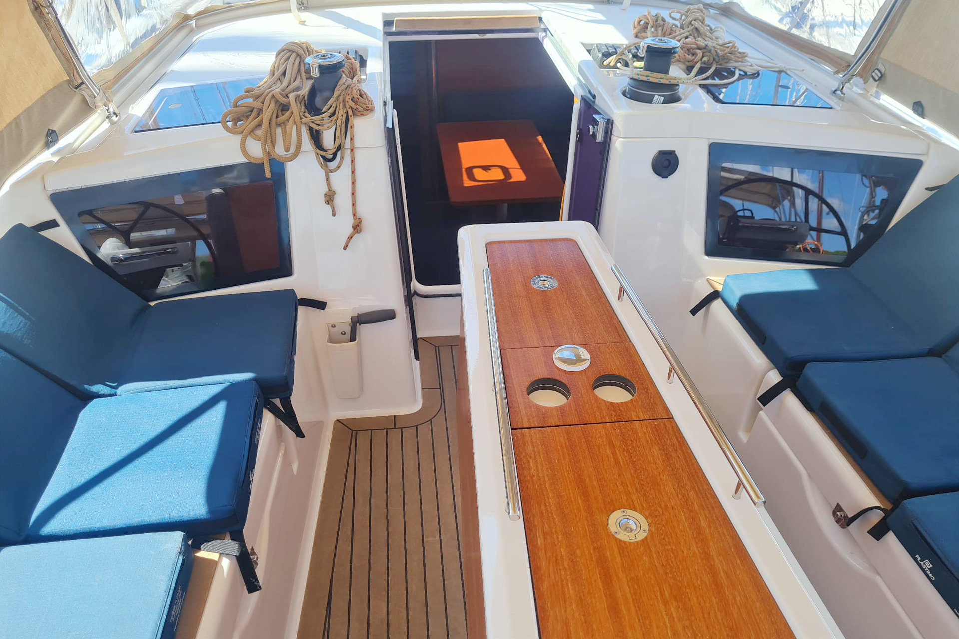 Dufour 390 Grand Large, Foto 5