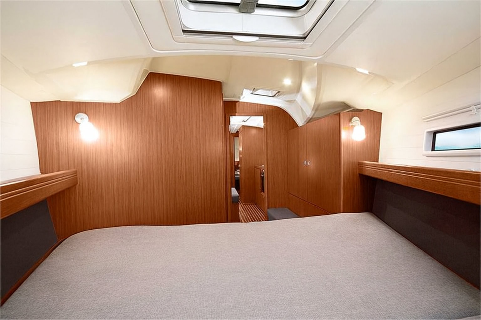 Bavaria Cruiser 41 Bintan, Foto 4