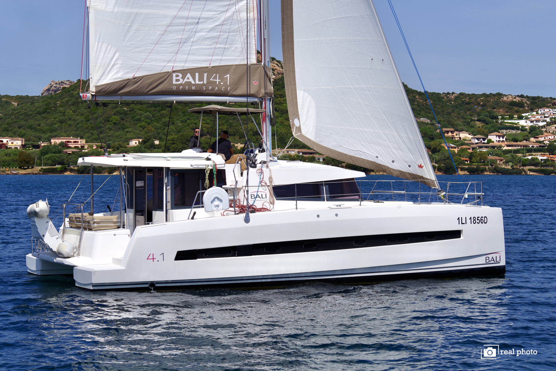 Bali 4.1 (4+2cab/4wc) „Alba“ als Charteryacht