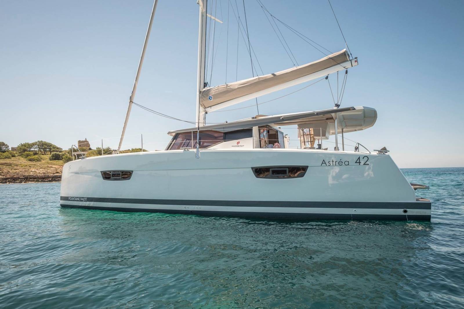 Astréa 42 (4+1cab) „Capella 1“ als Charteryacht