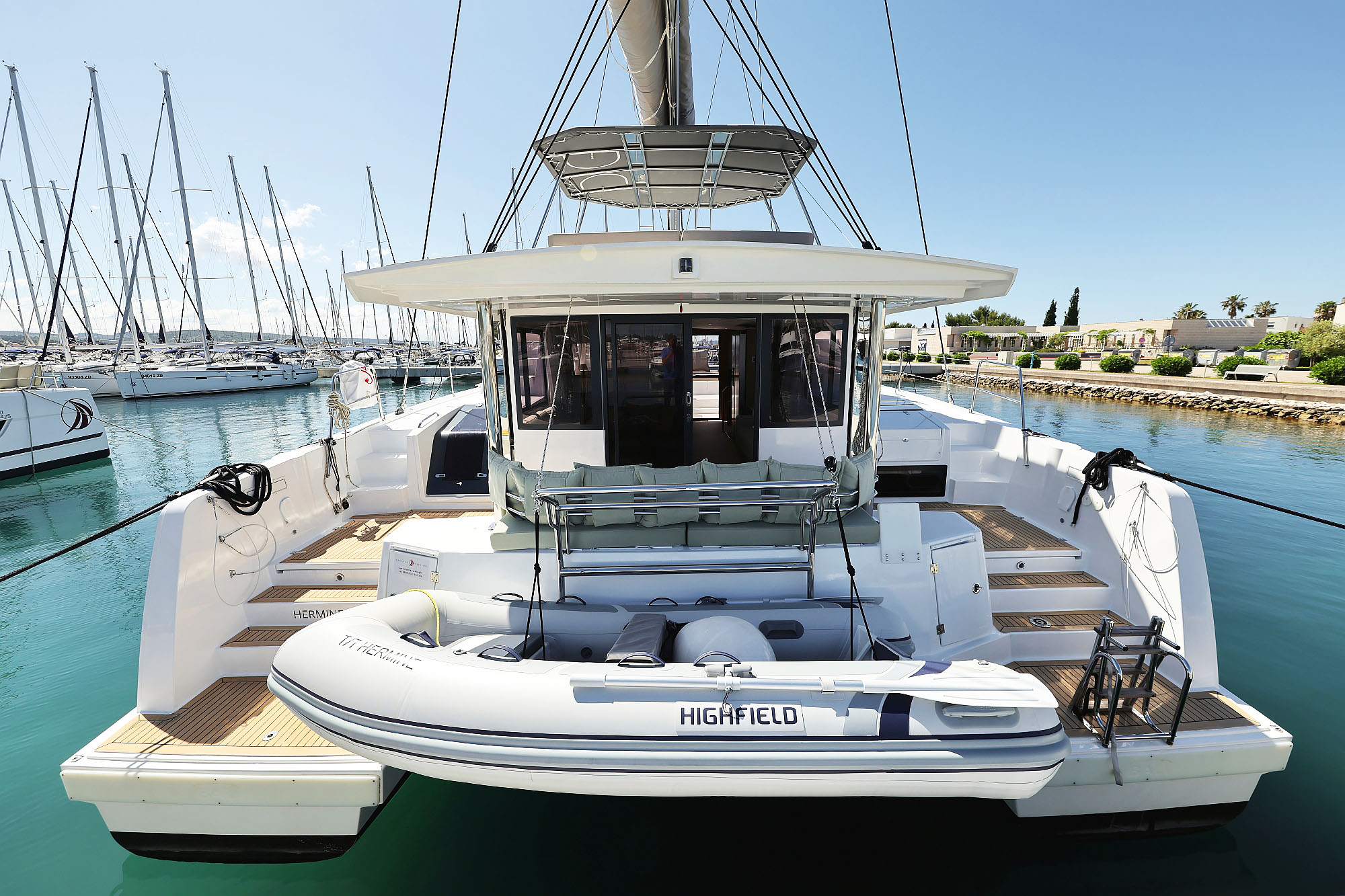 Bali 4.6 „Hermine“ als Charteryacht