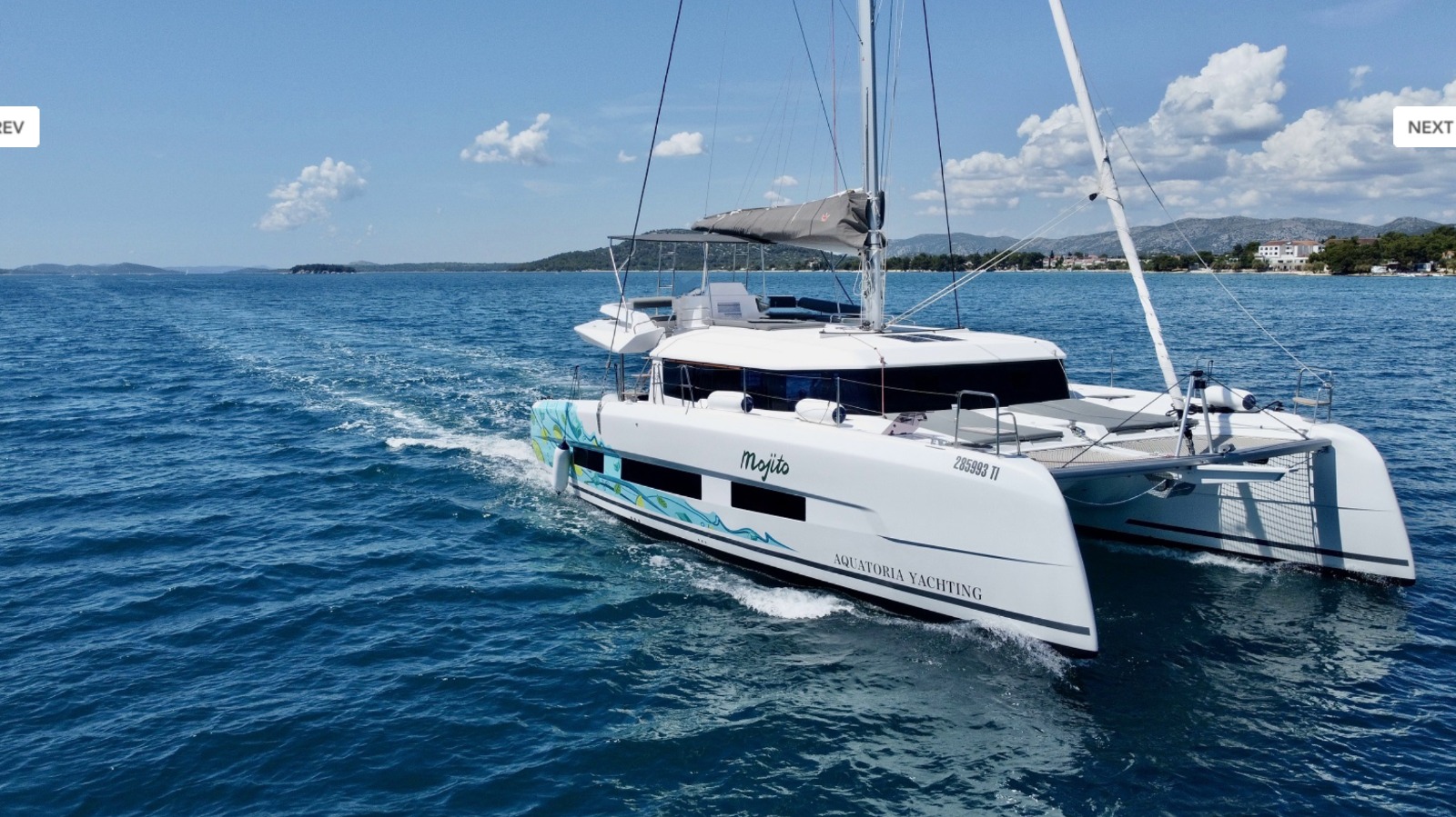 Dufour 48 Catamaran (5+1 cab) „Mojito“ als Charteryacht