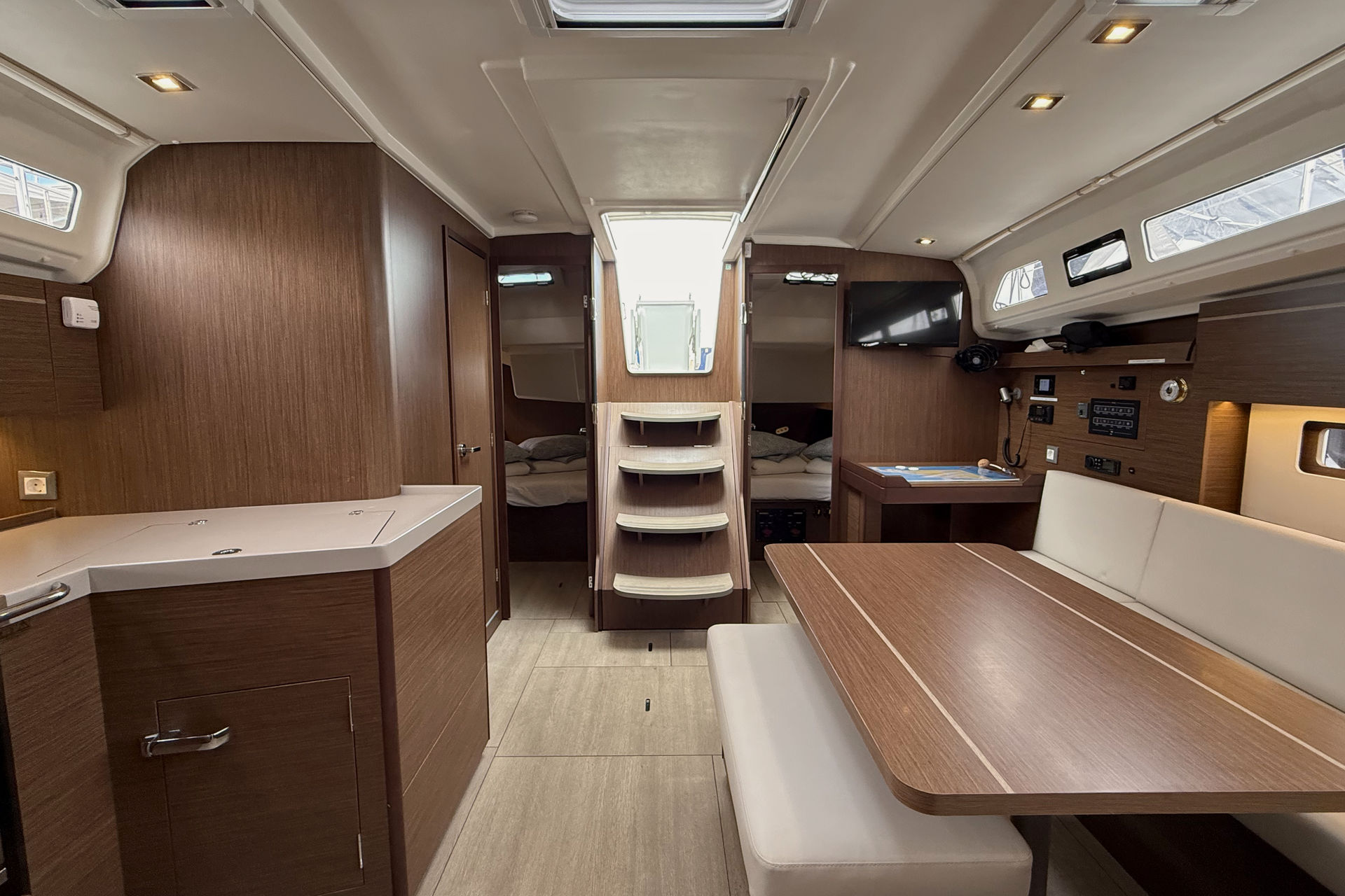 Oceanis 40.1, Foto 3